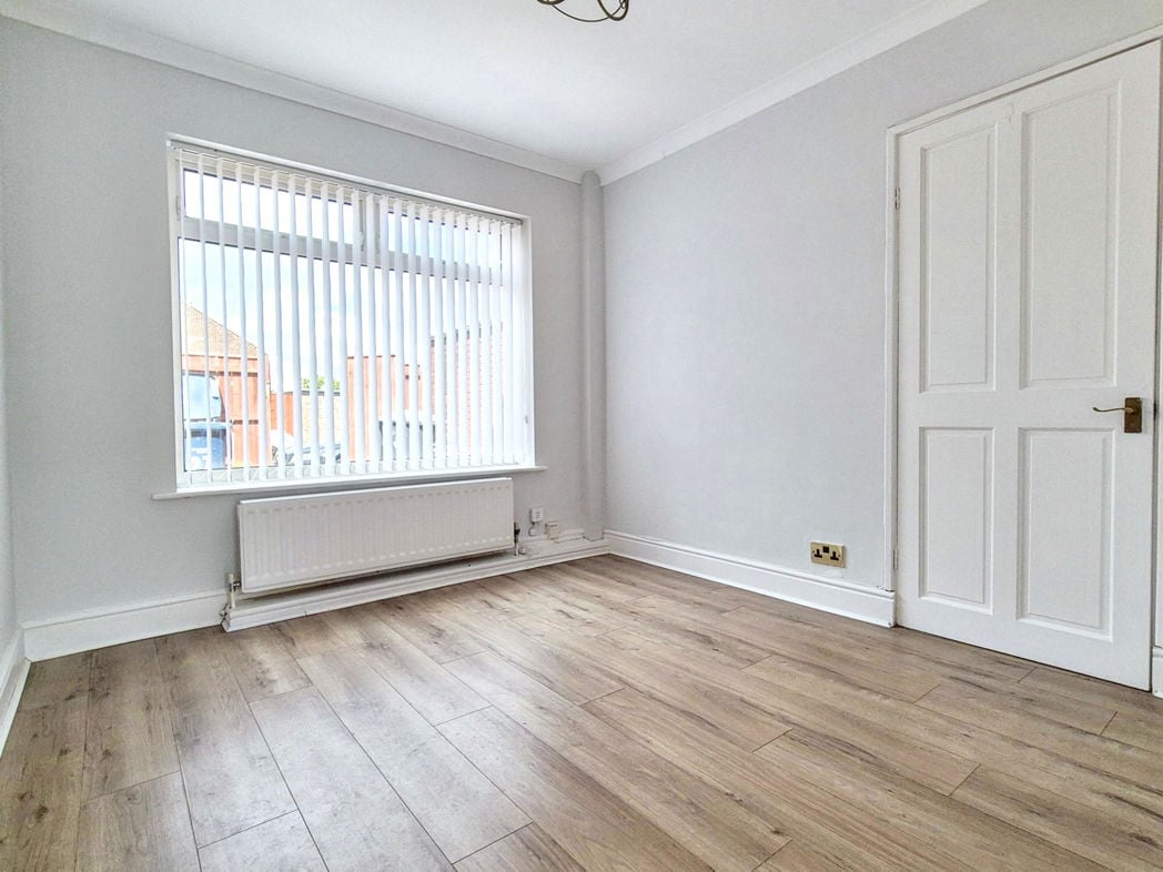 Property image 6 of 18