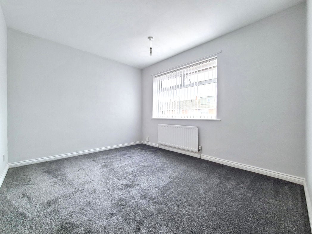 Property image 11 of 18