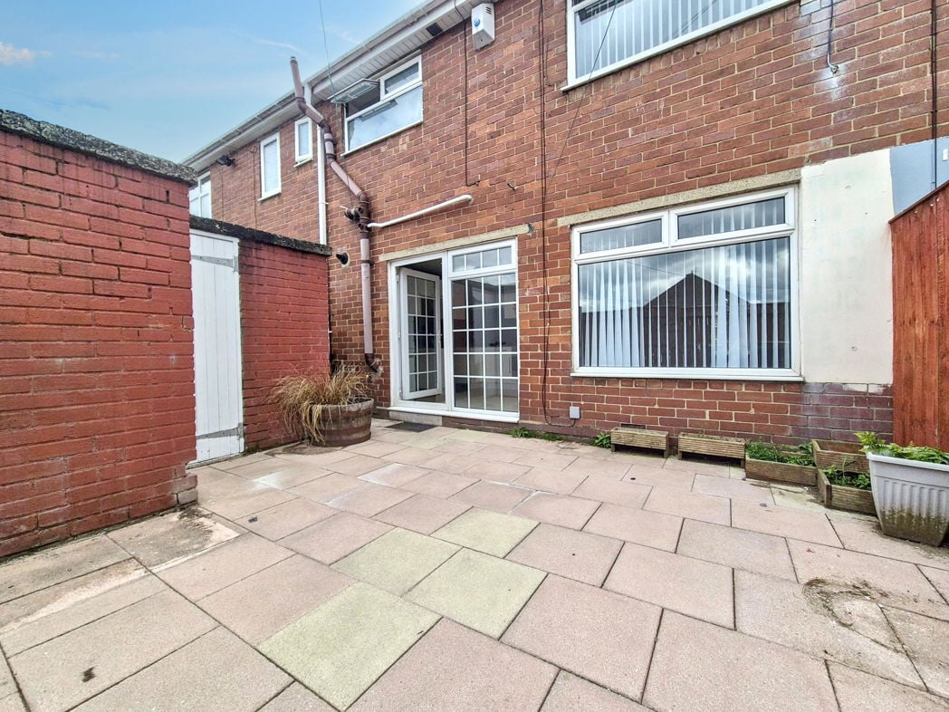 Property image 16 of 18