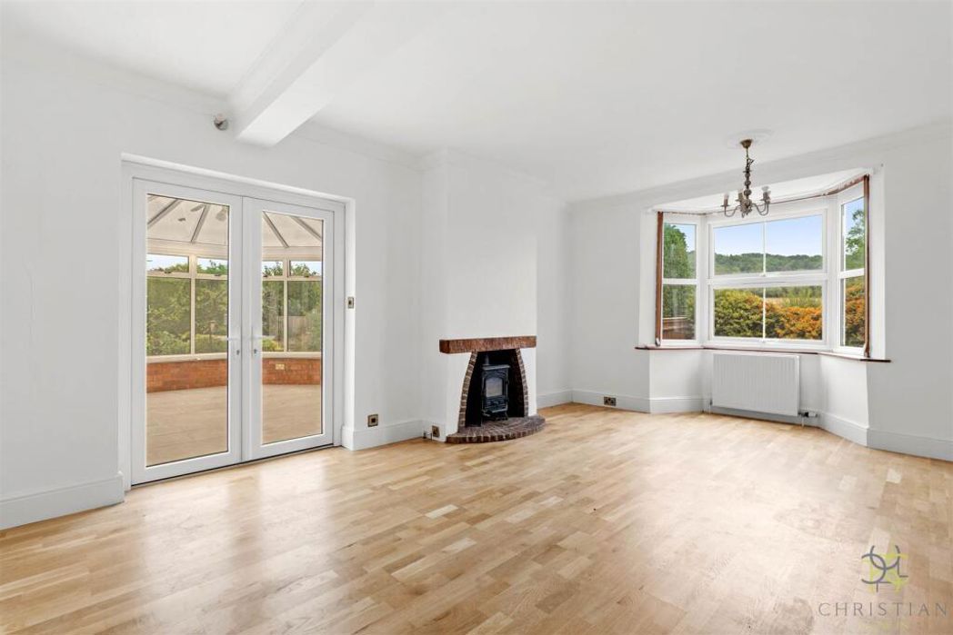 Property image 12 of 23