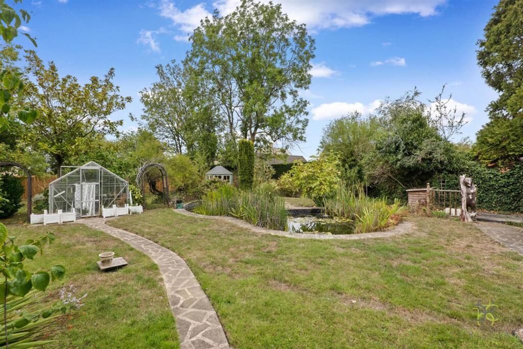 Property image 13 of 23