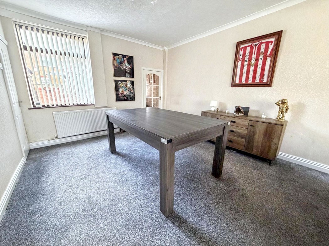 Property image 6 of 18