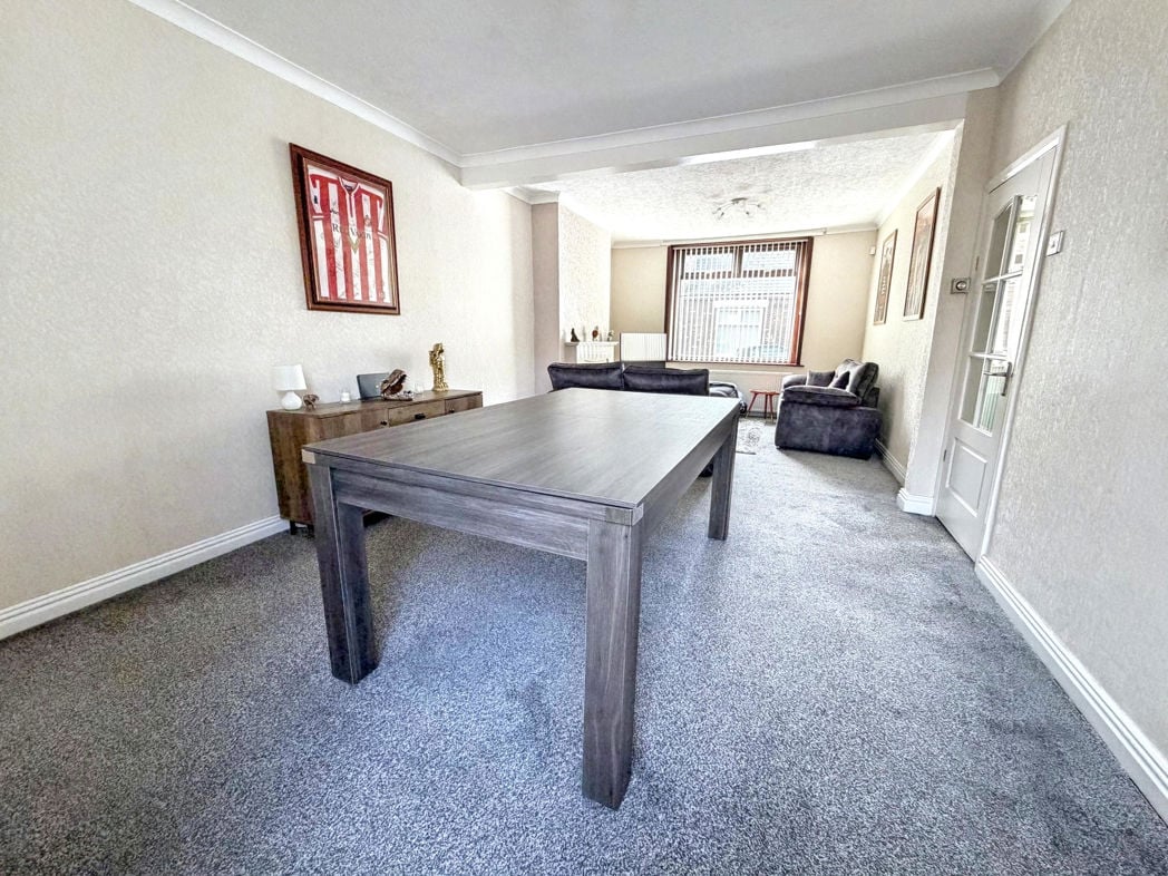 Property image 7 of 18