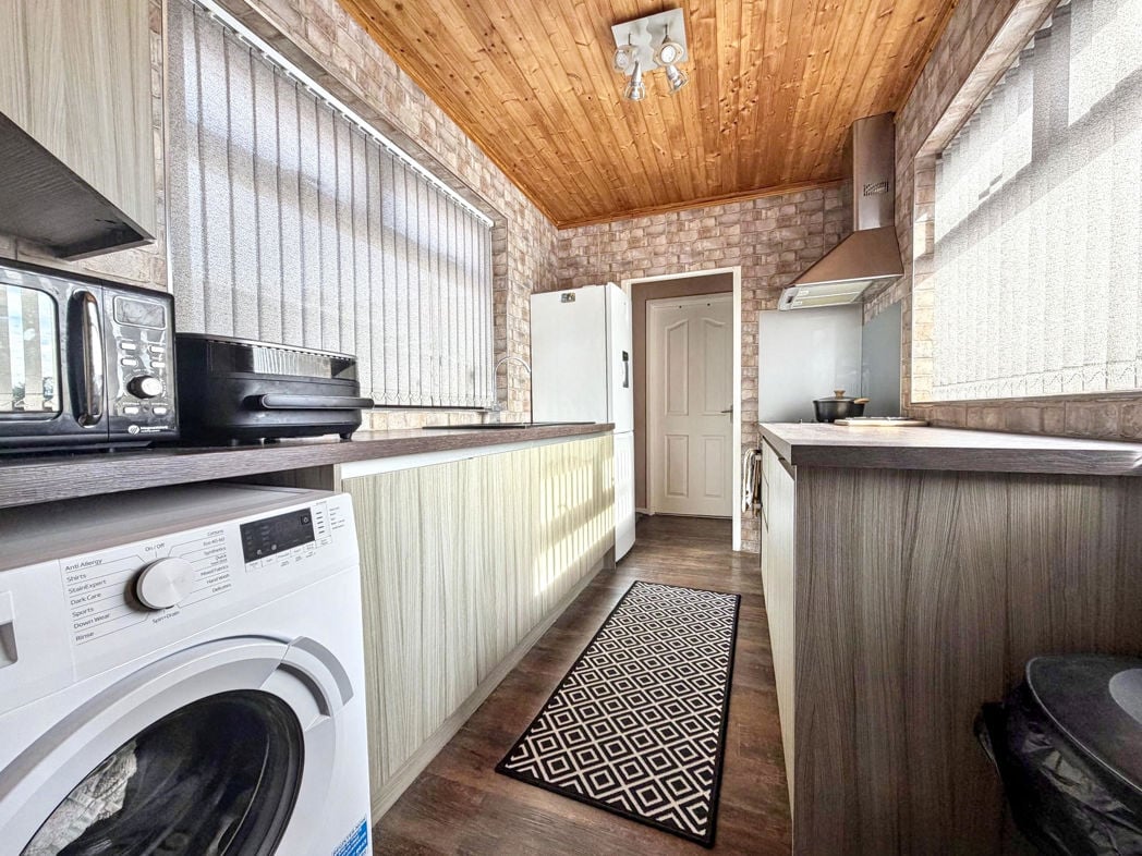 Property image 4 of 18