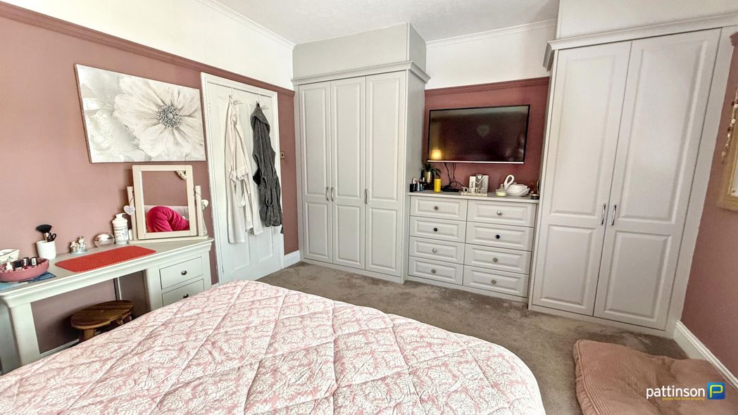 Property image 21 of 34