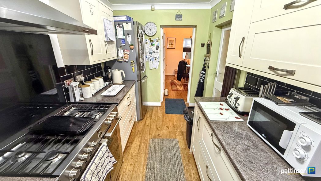 Property image 12 of 34
