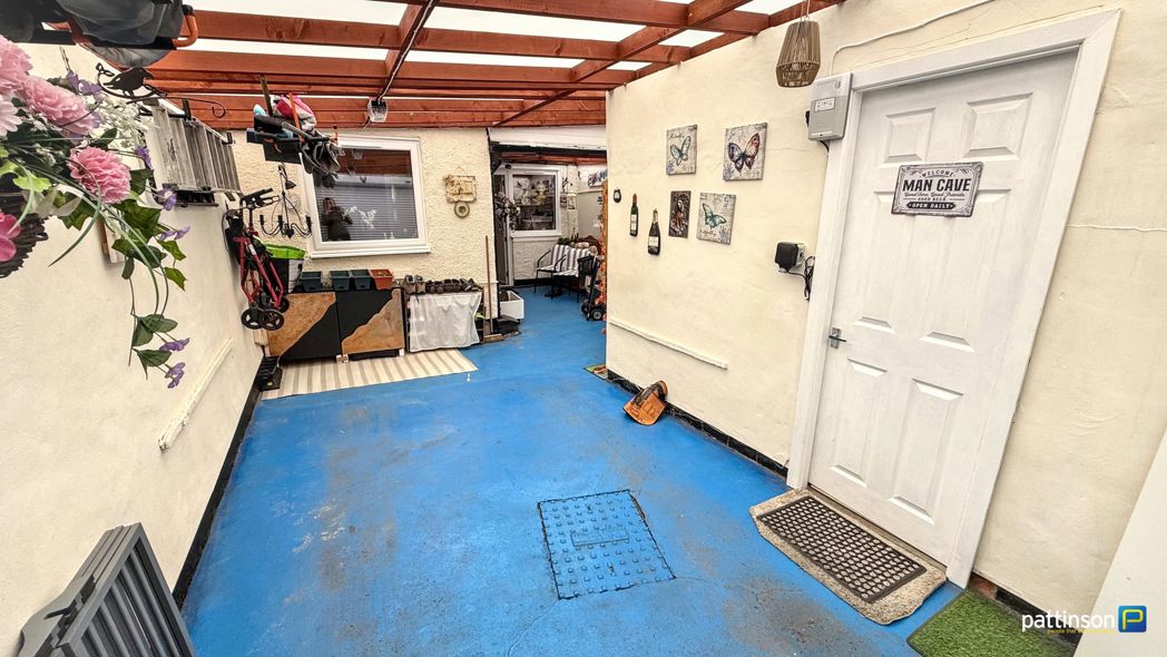 Property image 26 of 34