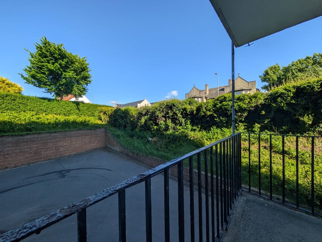 Property image 4 of 12