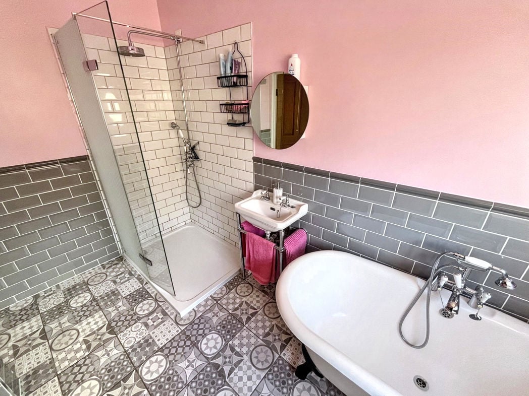 Property image 15 of 22