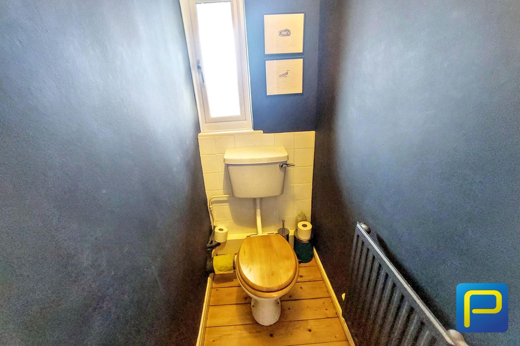 Separate WC