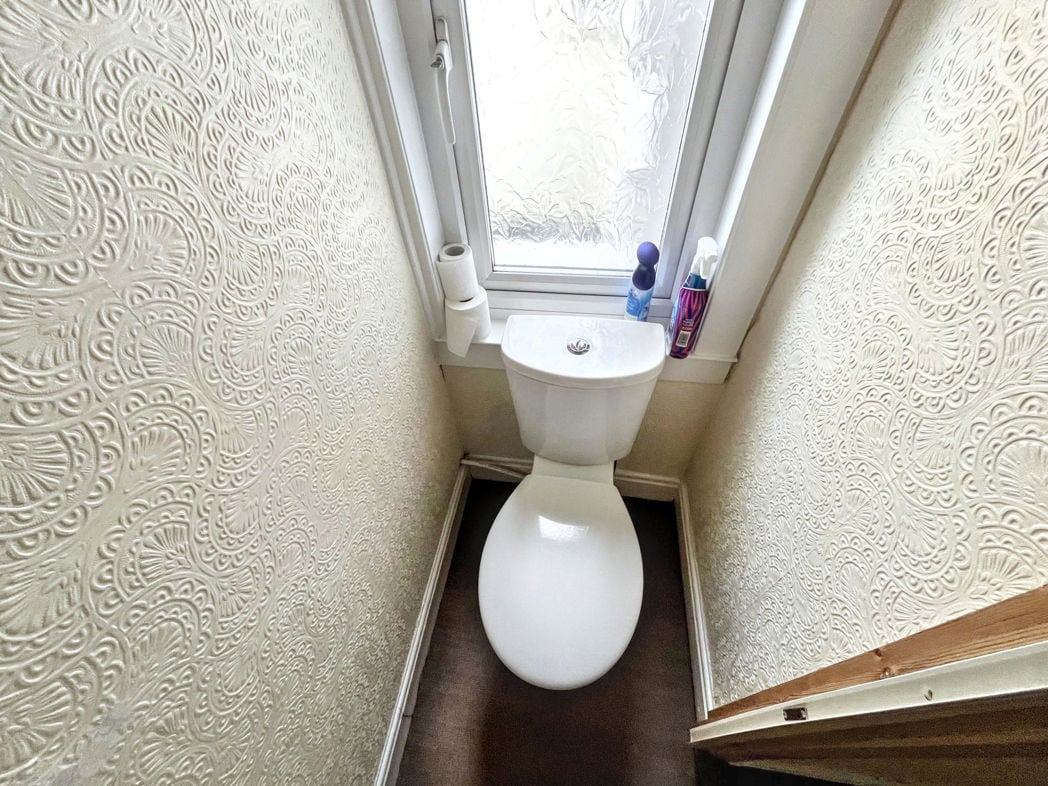 Property image 11 of 16