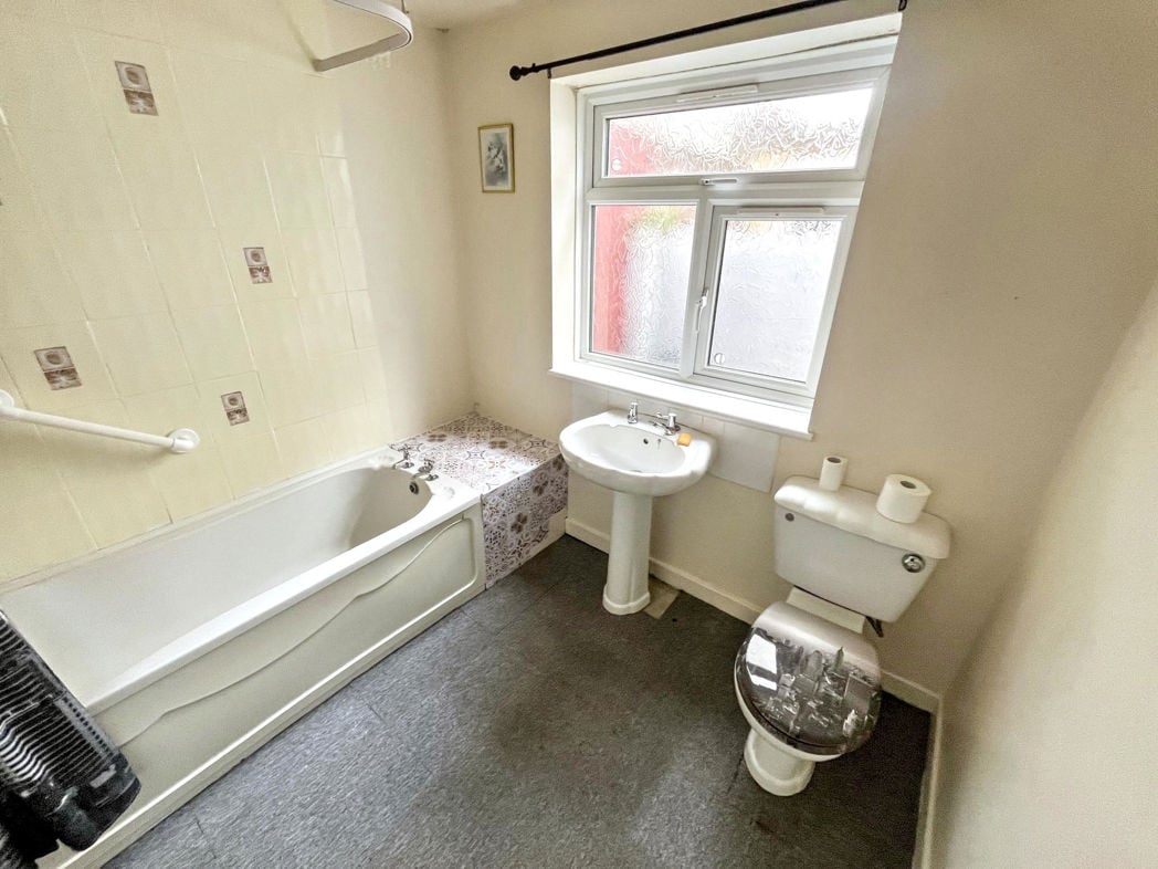 Property image 6 of 16