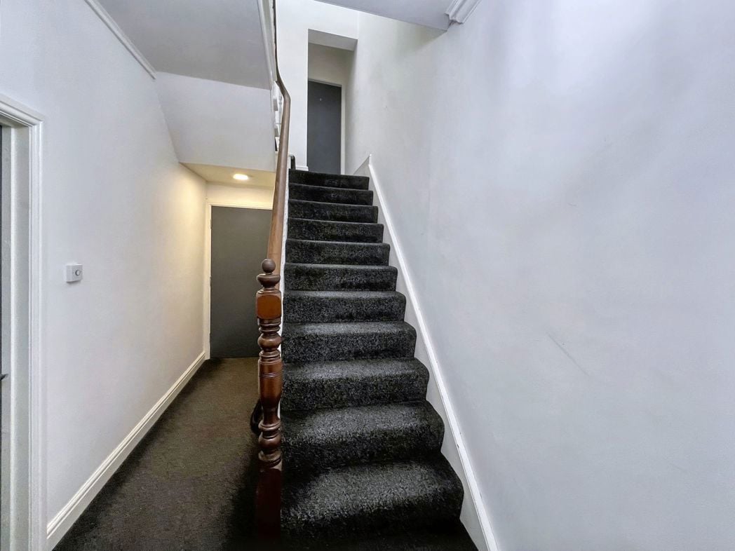 Property image 2 of 4