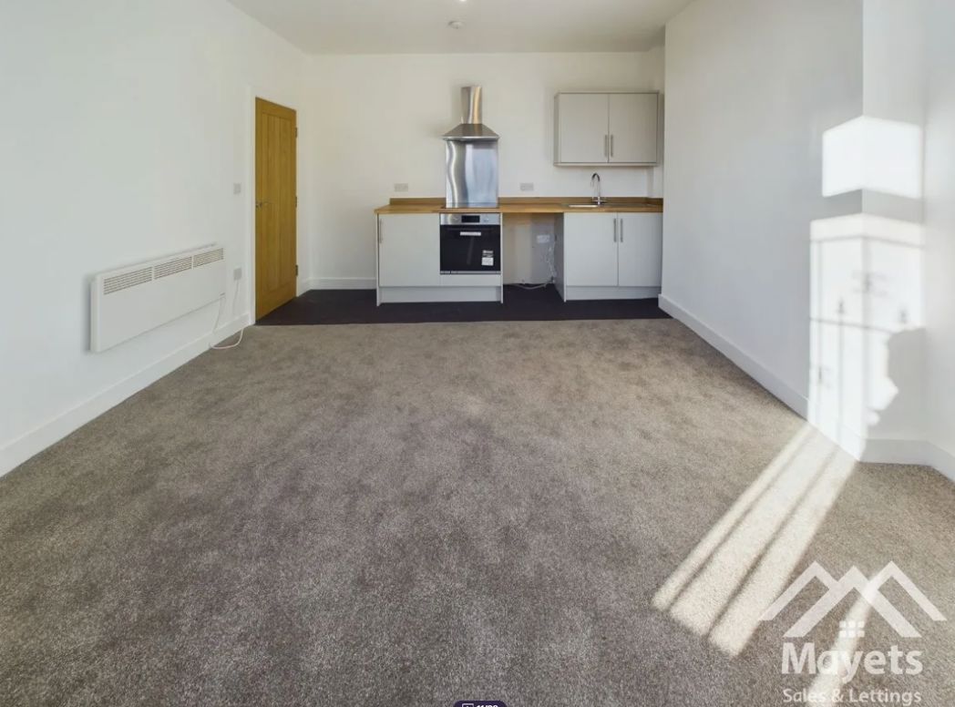 Property image 11 of 22