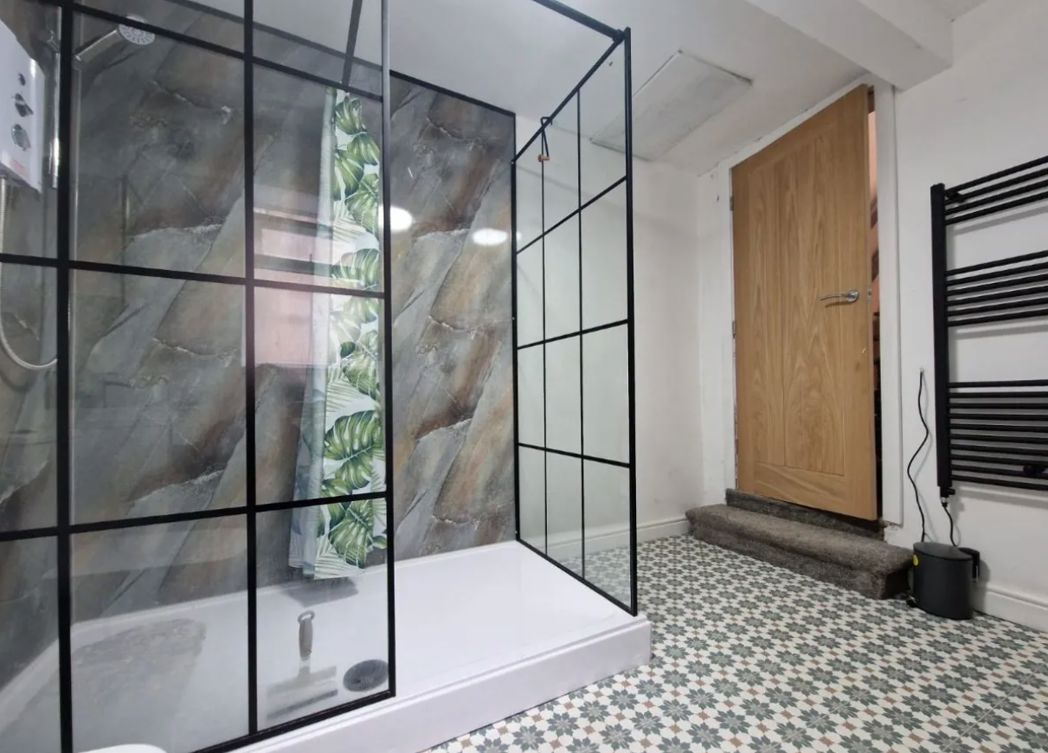 Property image 17 of 22
