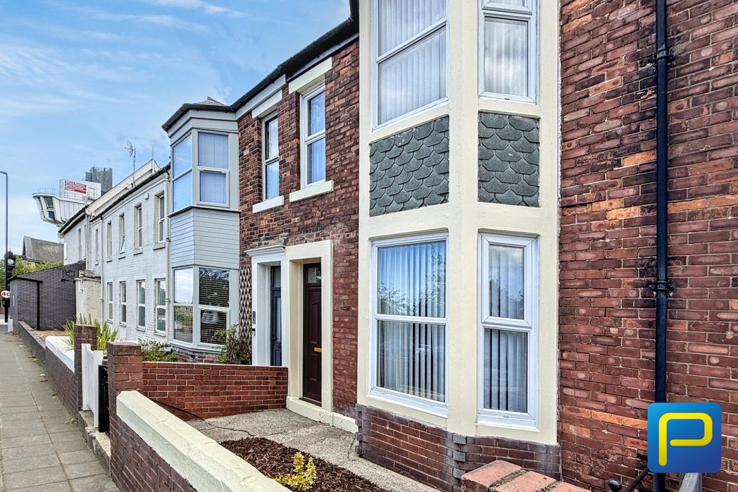 Property image 2 of 18