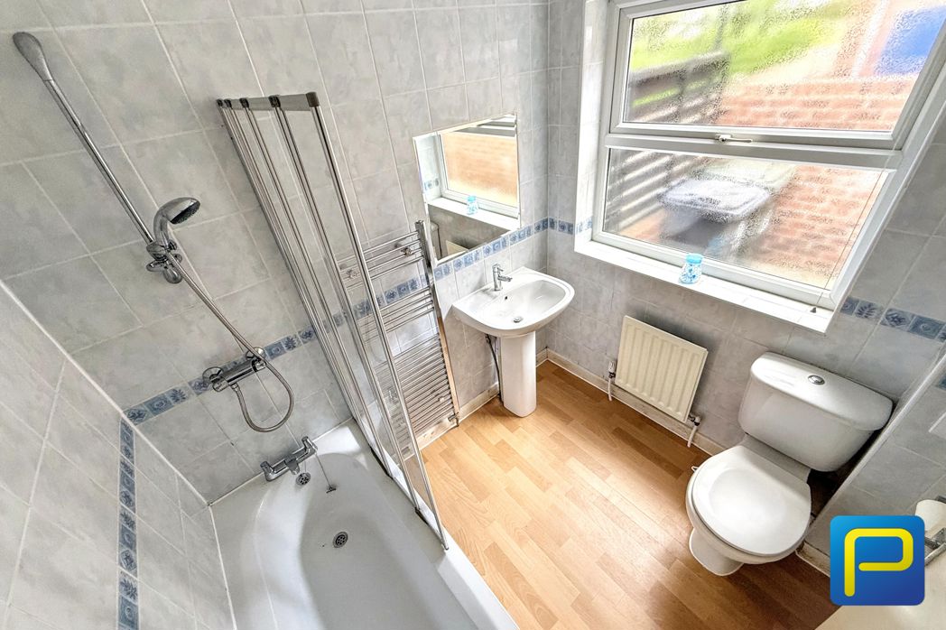 Property image 11 of 18