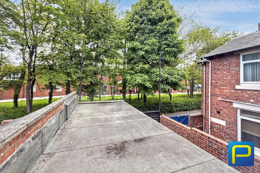 Property image 12 of 18