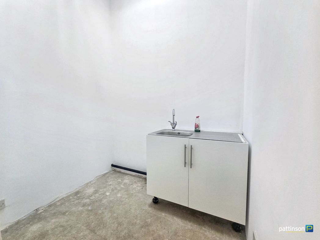 Property image 4 of 8