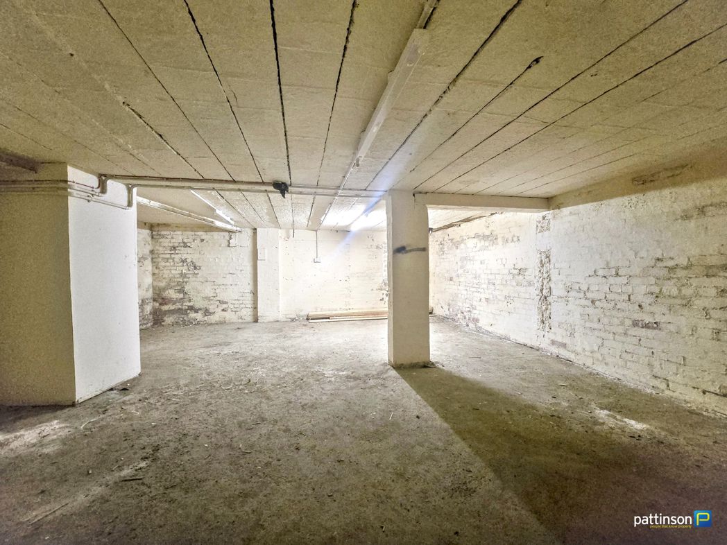 Property image 4 of 11