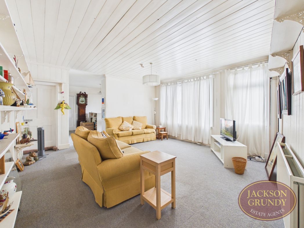 Property image 5 of 24