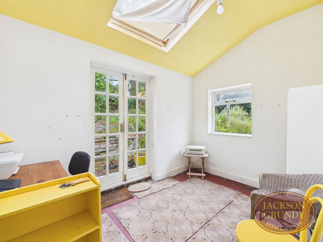 Property image 9 of 24