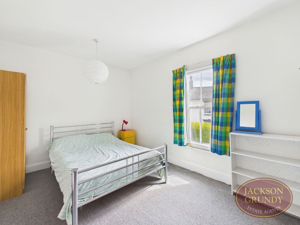 Property image 11 of 24