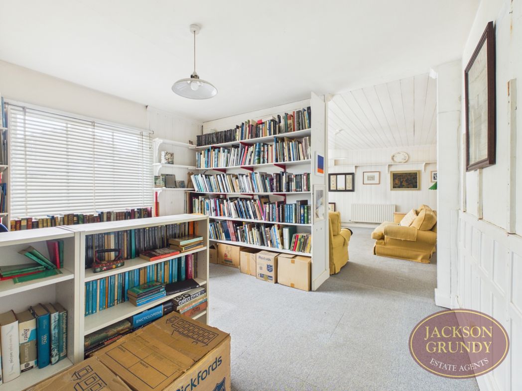 Property image 12 of 24