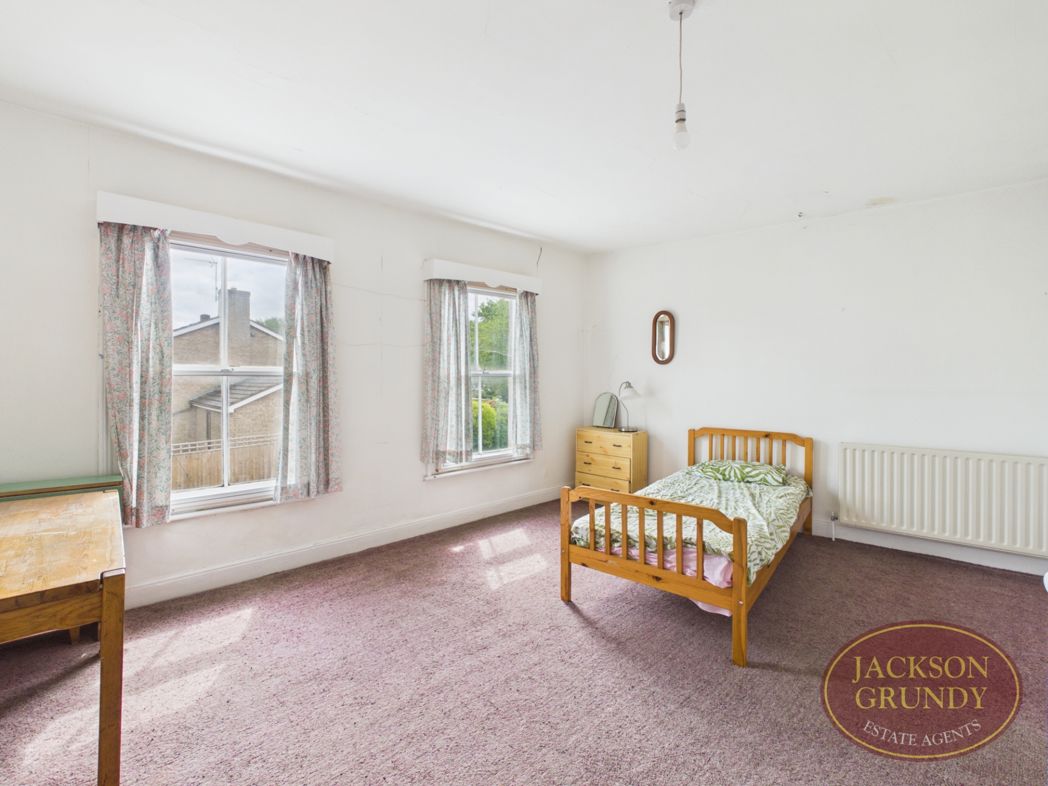 Property image 13 of 24