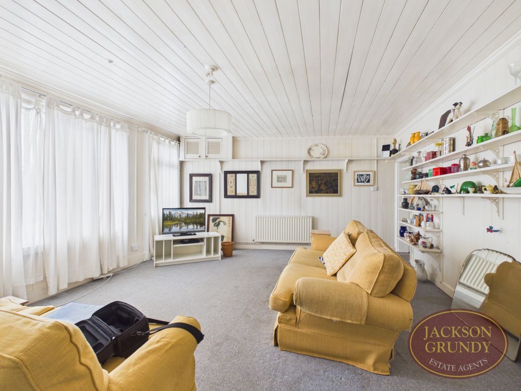 Property image 18 of 24