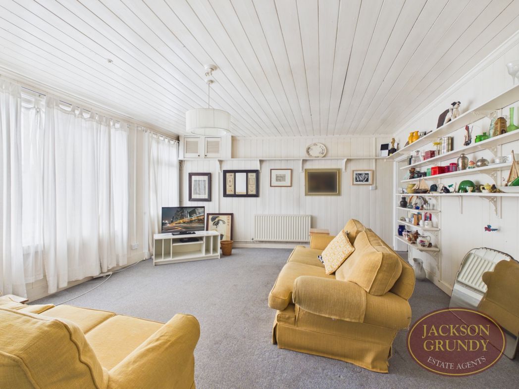 Property image 4 of 24