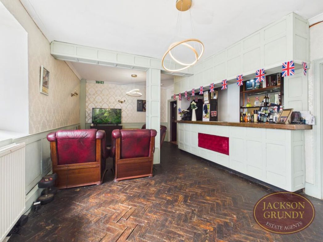 Property image 4 of 18