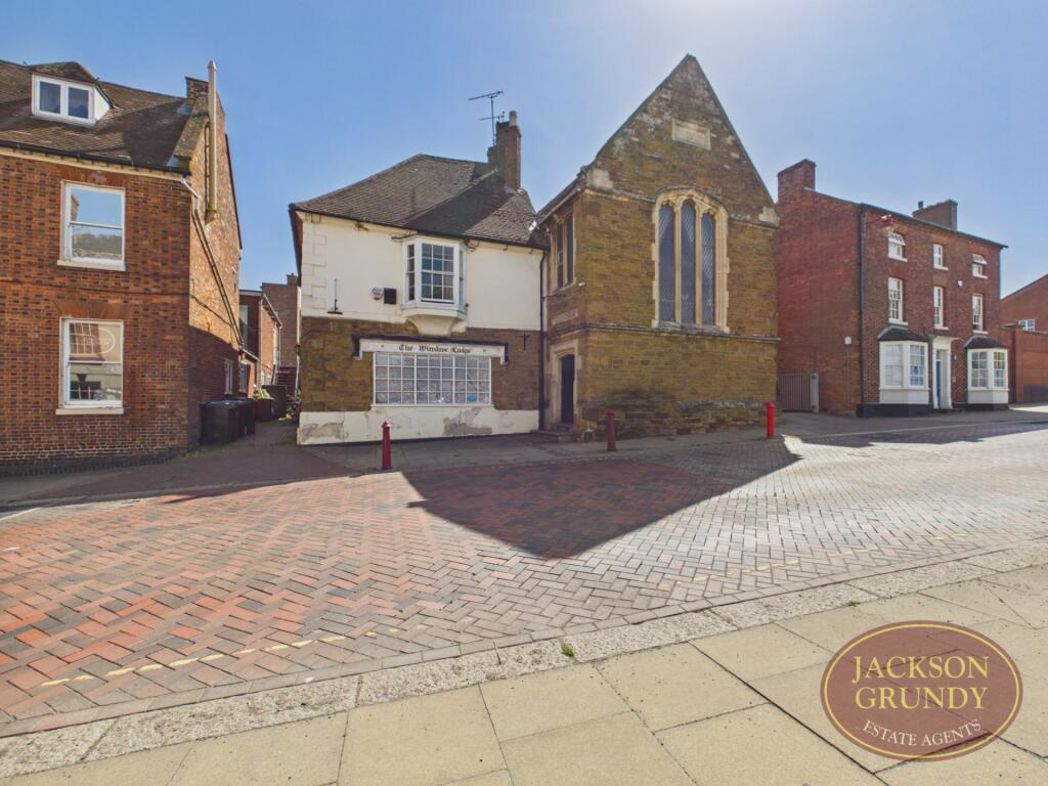 Property image 1 of 18