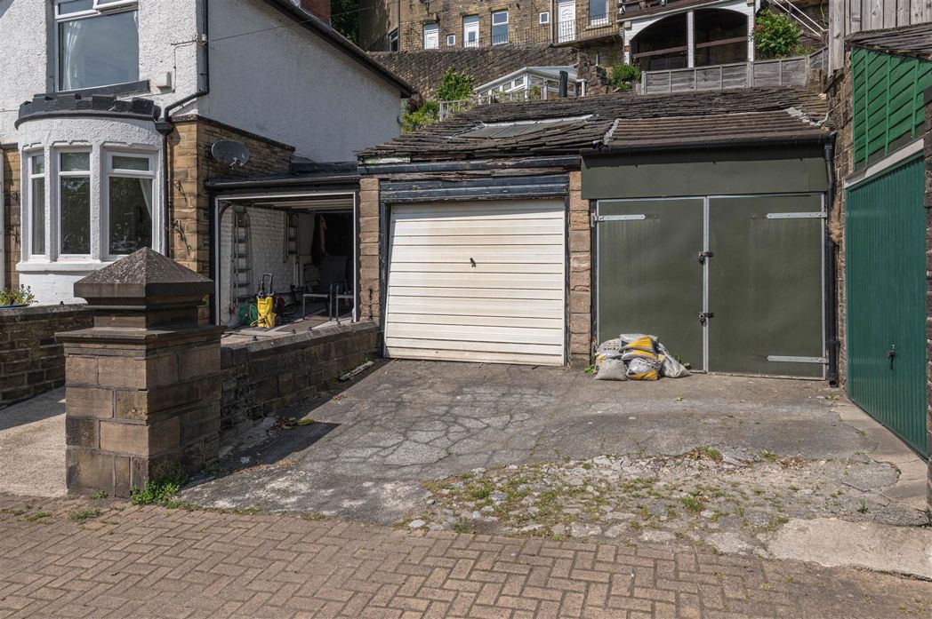 Property image 4 of 9