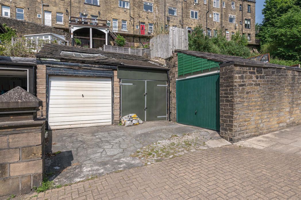Property image 5 of 9
