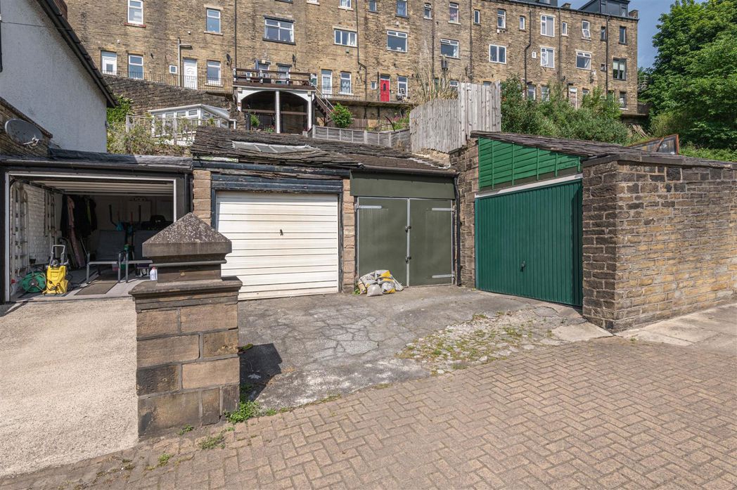 Property image 6 of 9