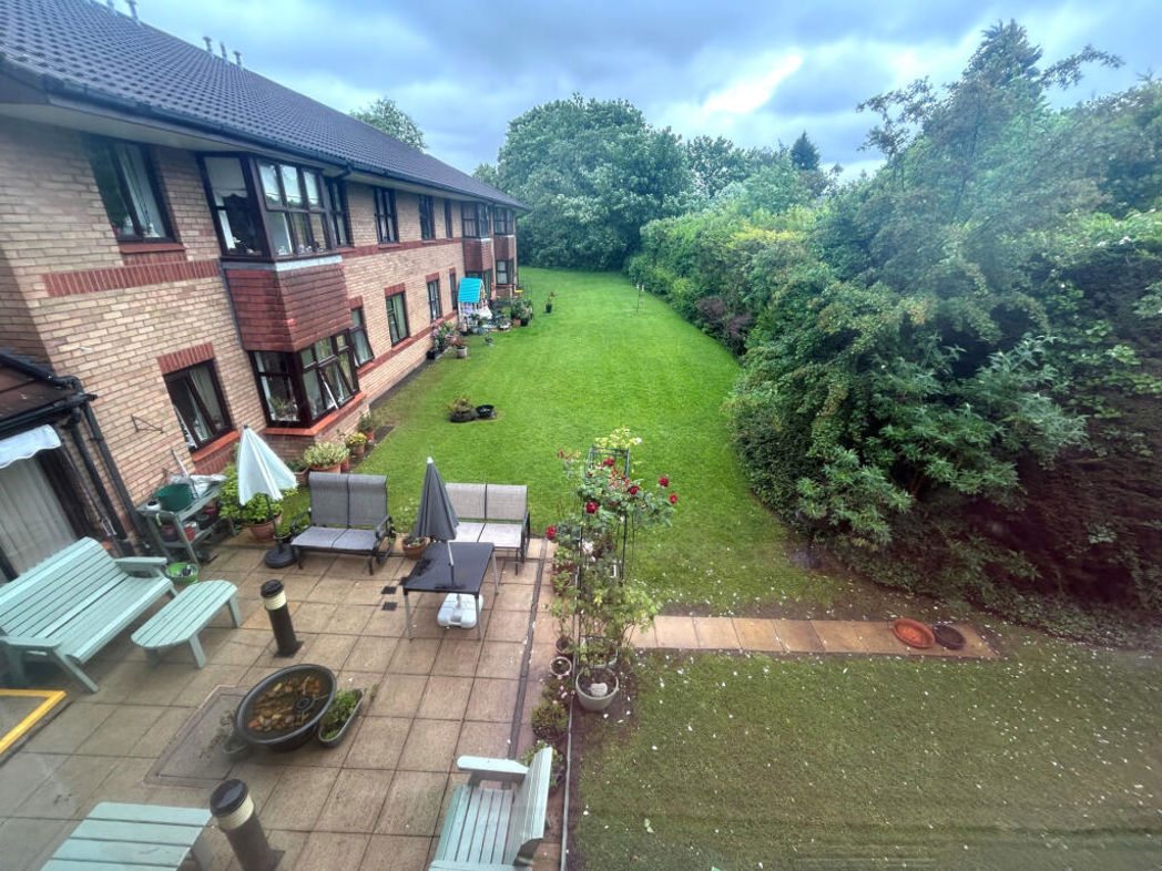Property image 11 of 11