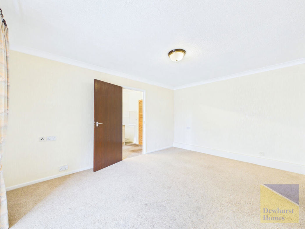 Property image 3 of 11