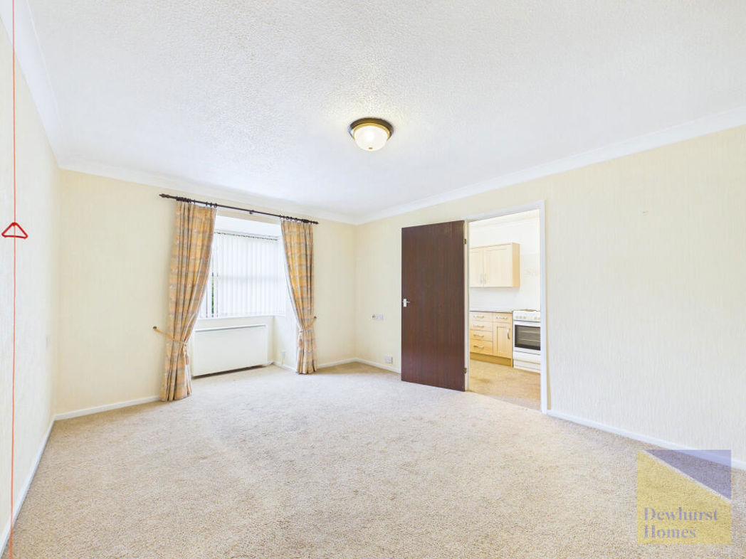 Property image 2 of 11