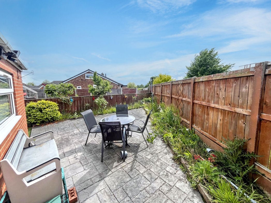Property image 9 of 17