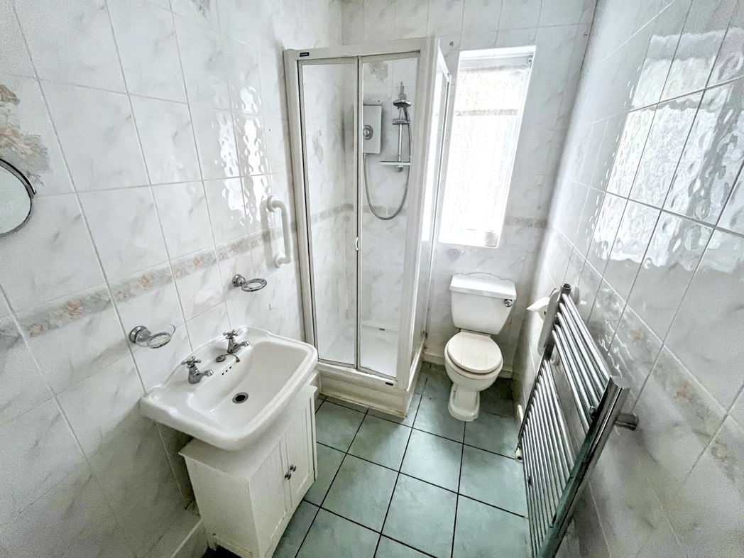Property image 8 of 17