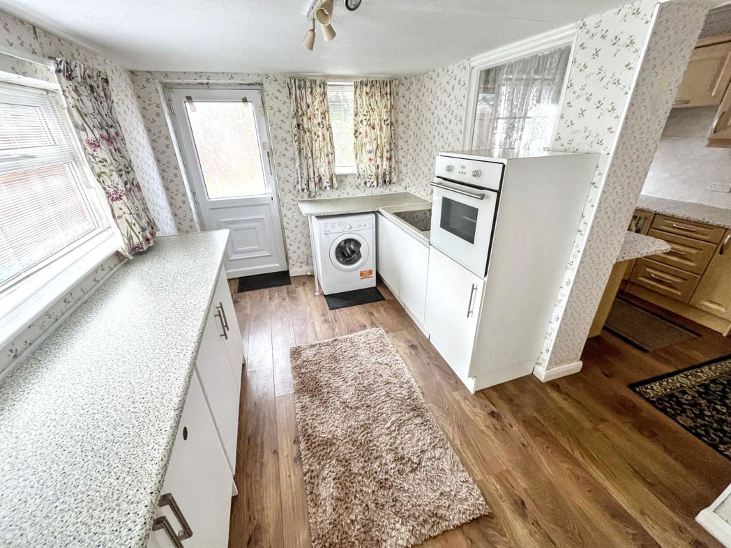 Property image 12 of 17