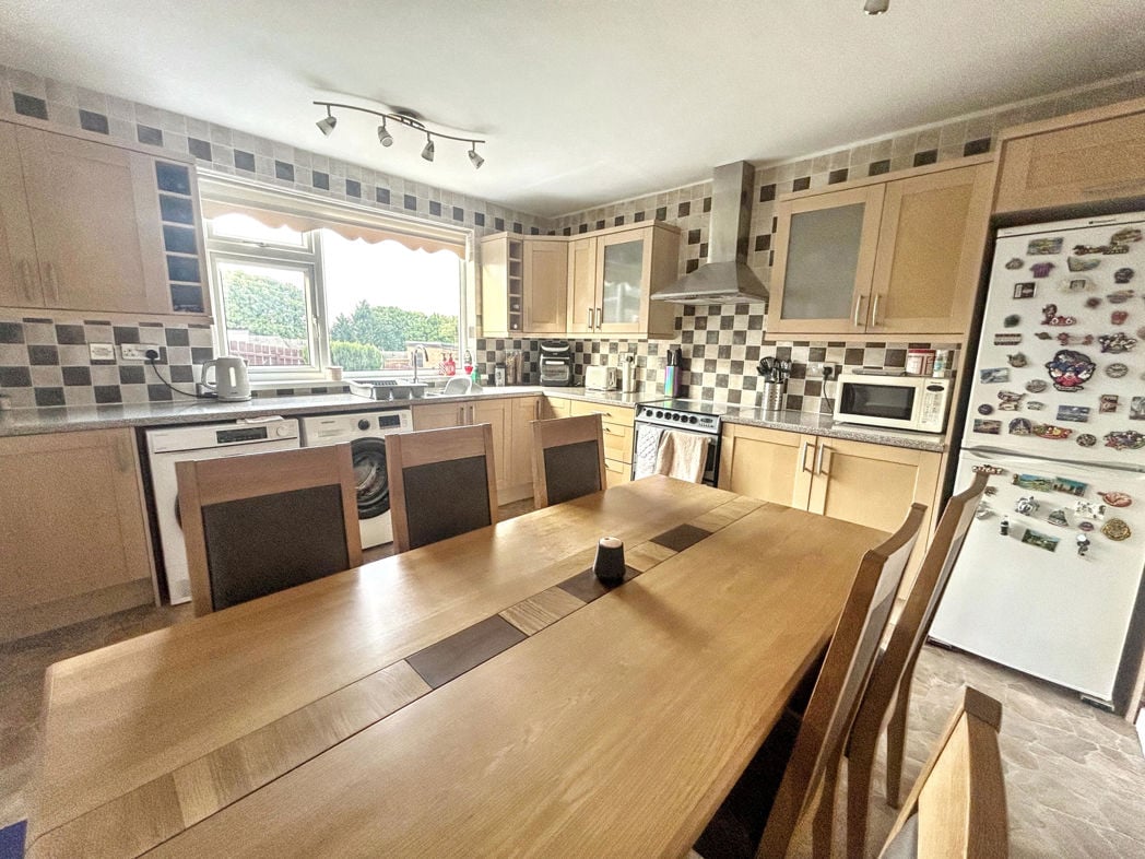 Property image 3 of 16