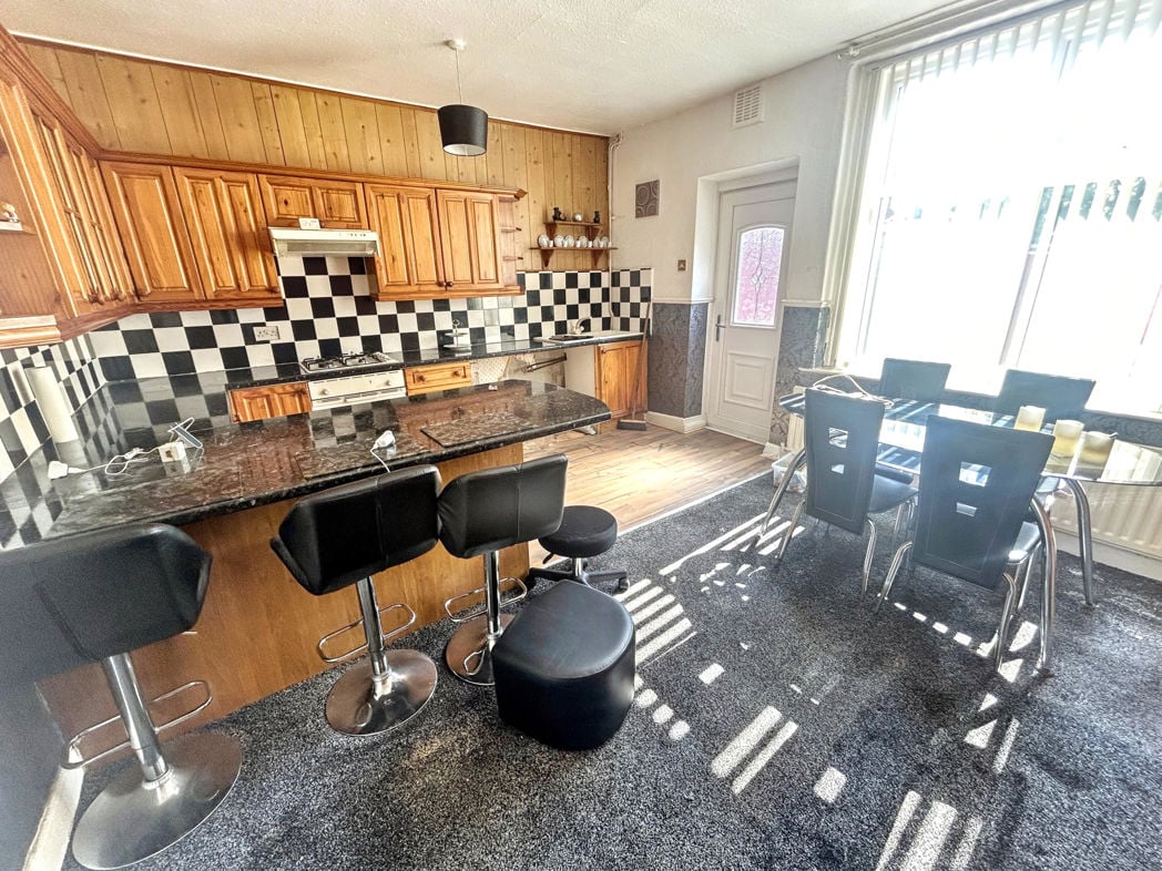 Property image 4 of 13