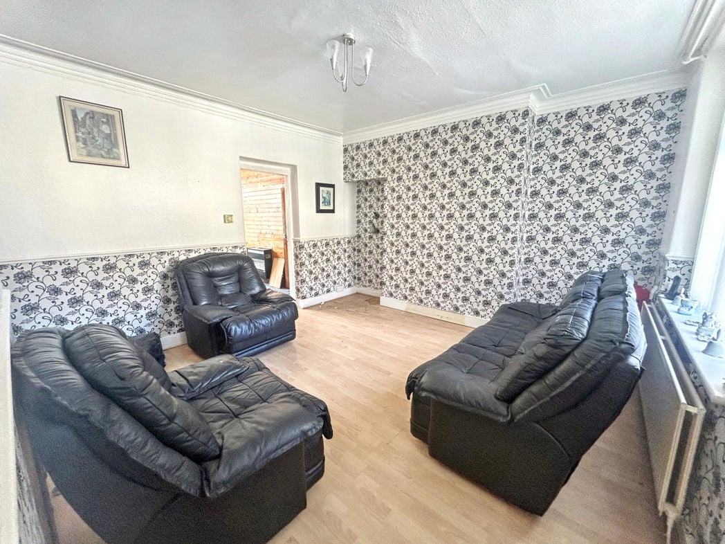 Property image 3 of 13