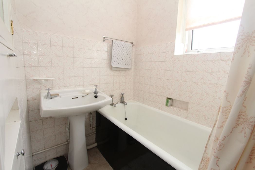 Property image 10 of 14