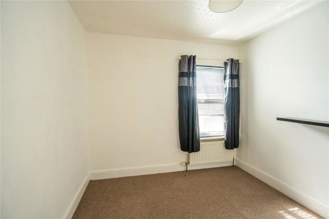 Property image 6 of 9