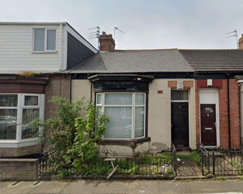 Property image 1 of 2