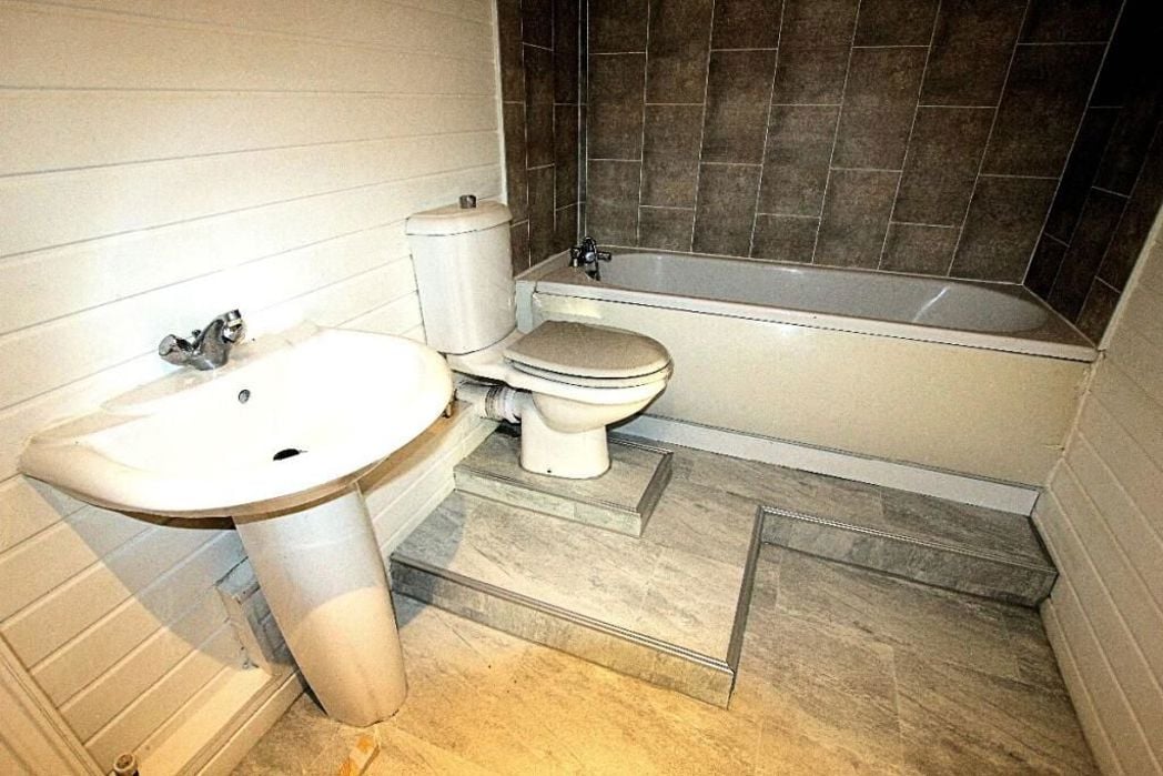 Property image 5 of 5