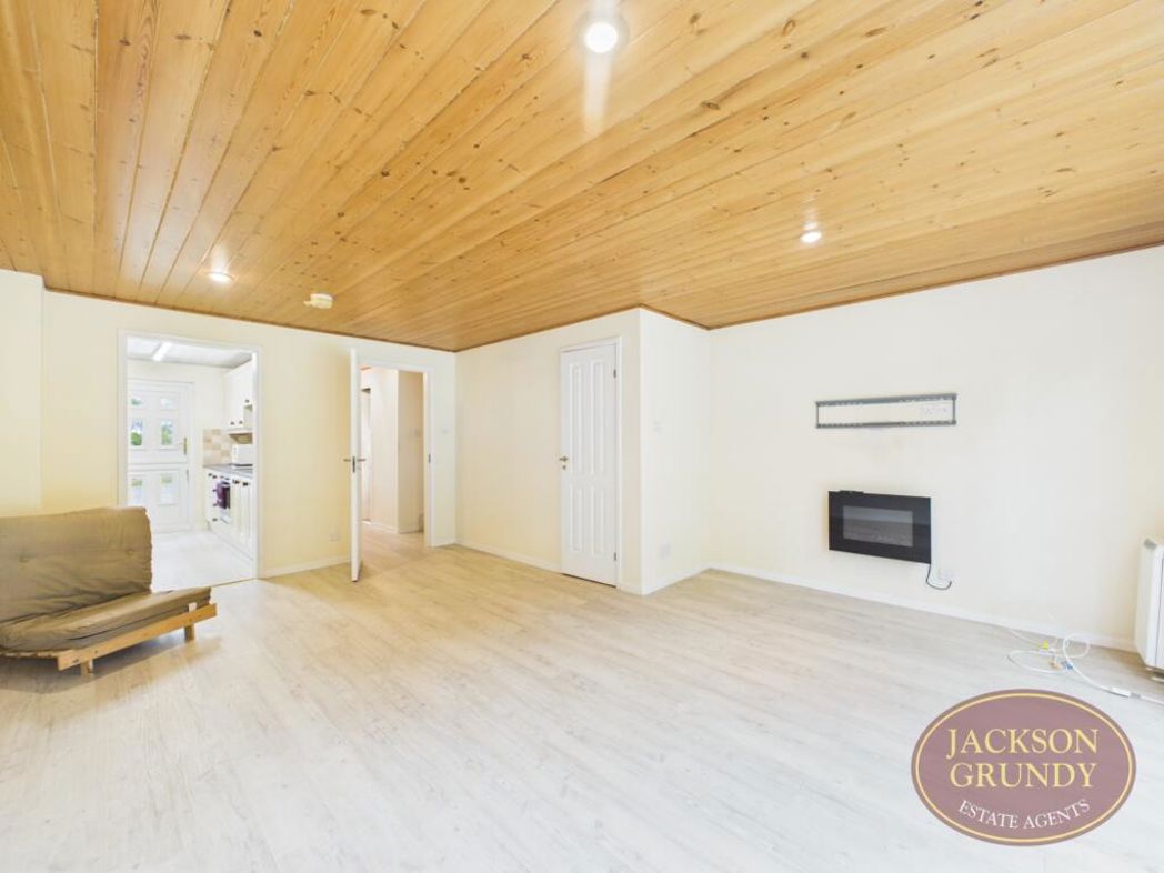Property image 3 of 13